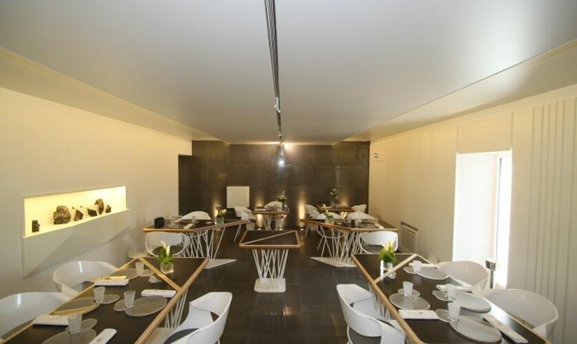 Déjeunez dans un décor raffiné au Restaurant L'Amphitryon à Lorient